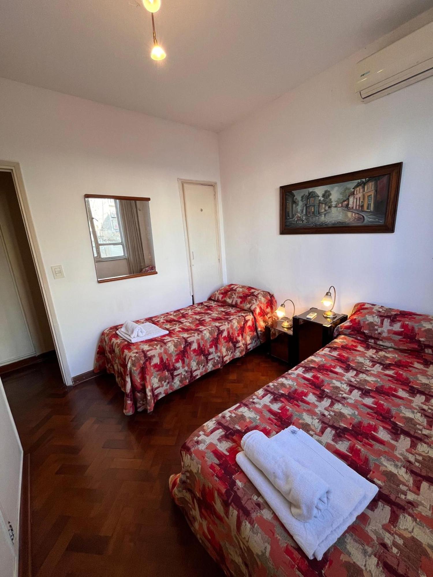 Amplio Apartamento Frente Al Teatro Colon *