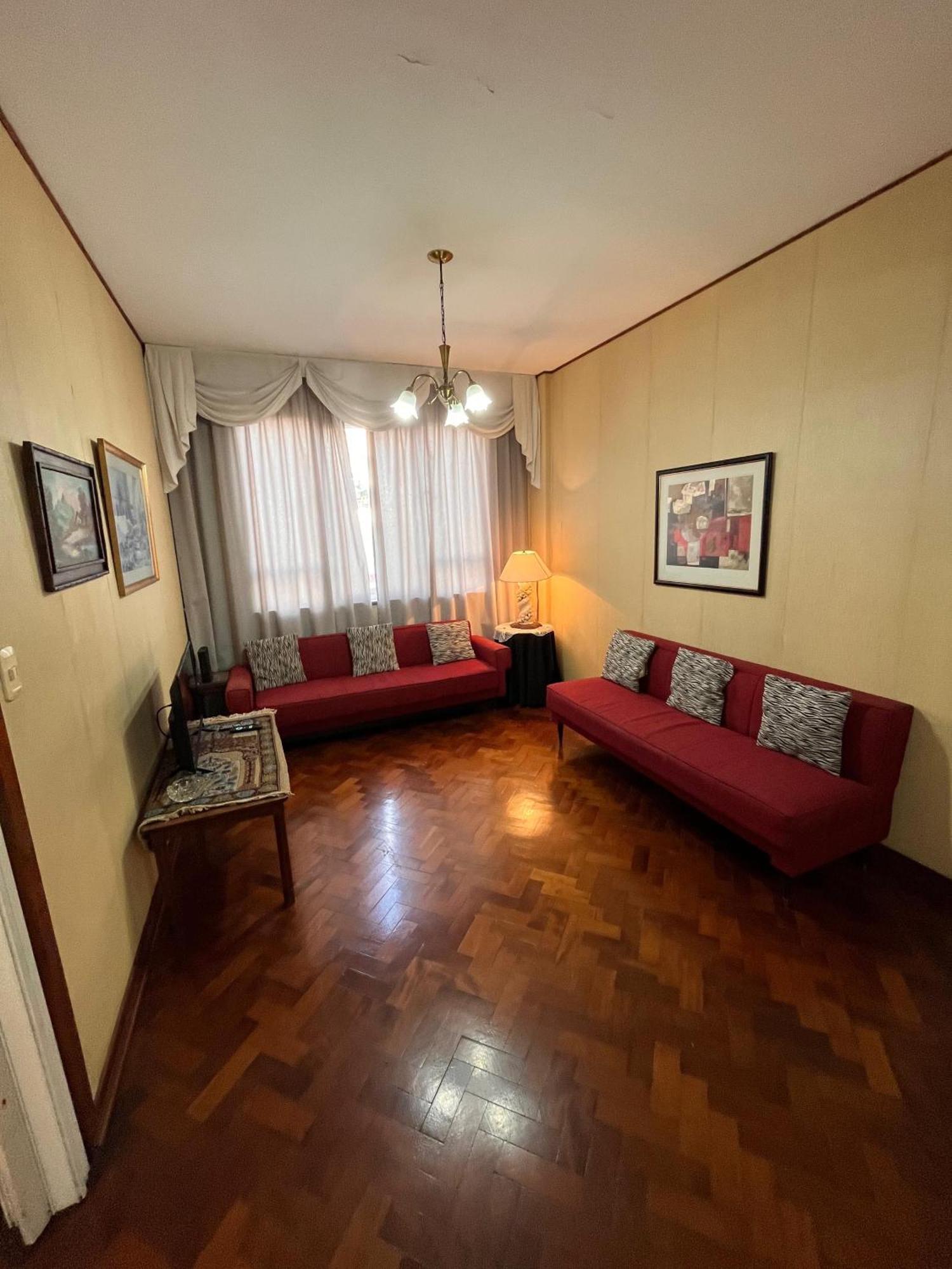 Amplio Apartamento Frente Al Teatro Colon Buenos Aires
