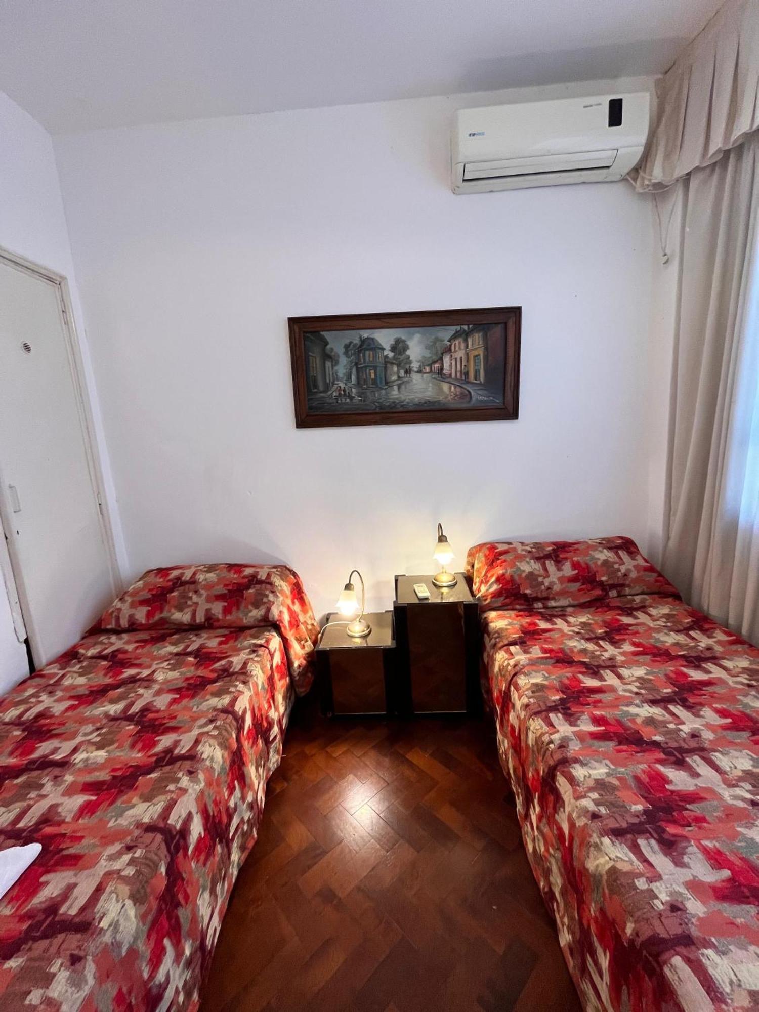 Amplio Apartamento Frente Al Teatro Colon *