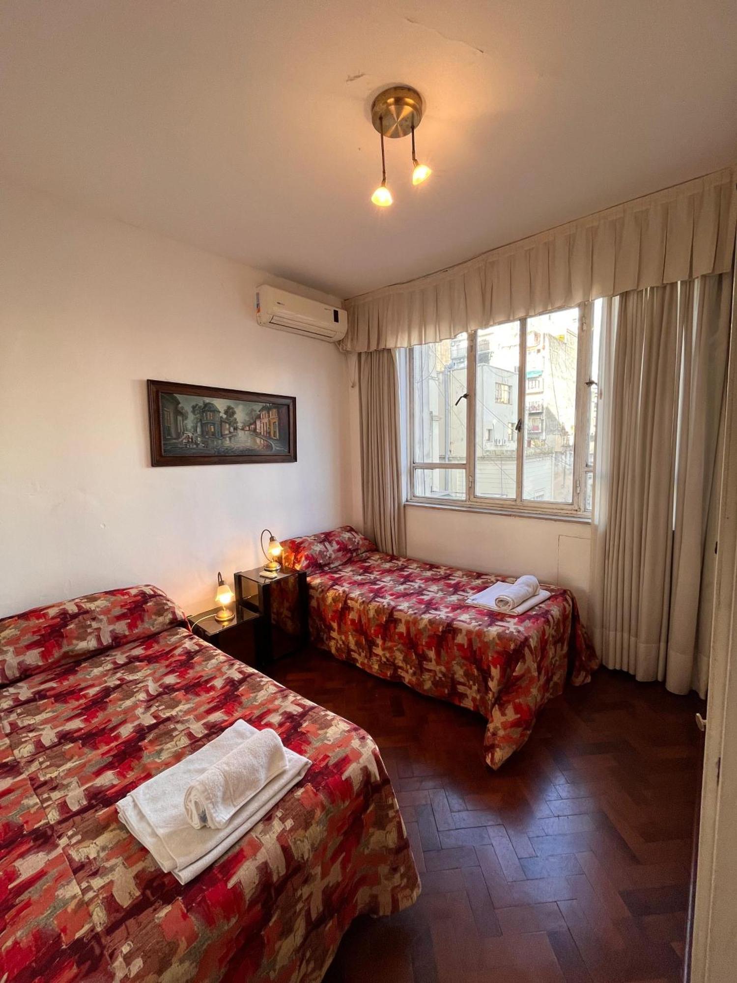 Amplio Apartamento Frente Al Teatro Colon Apartment *