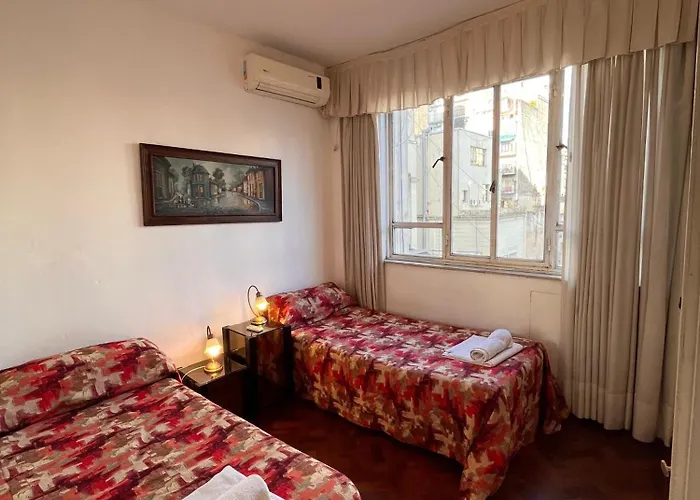 Amplio Apartamento Frente Al Teatro Colon